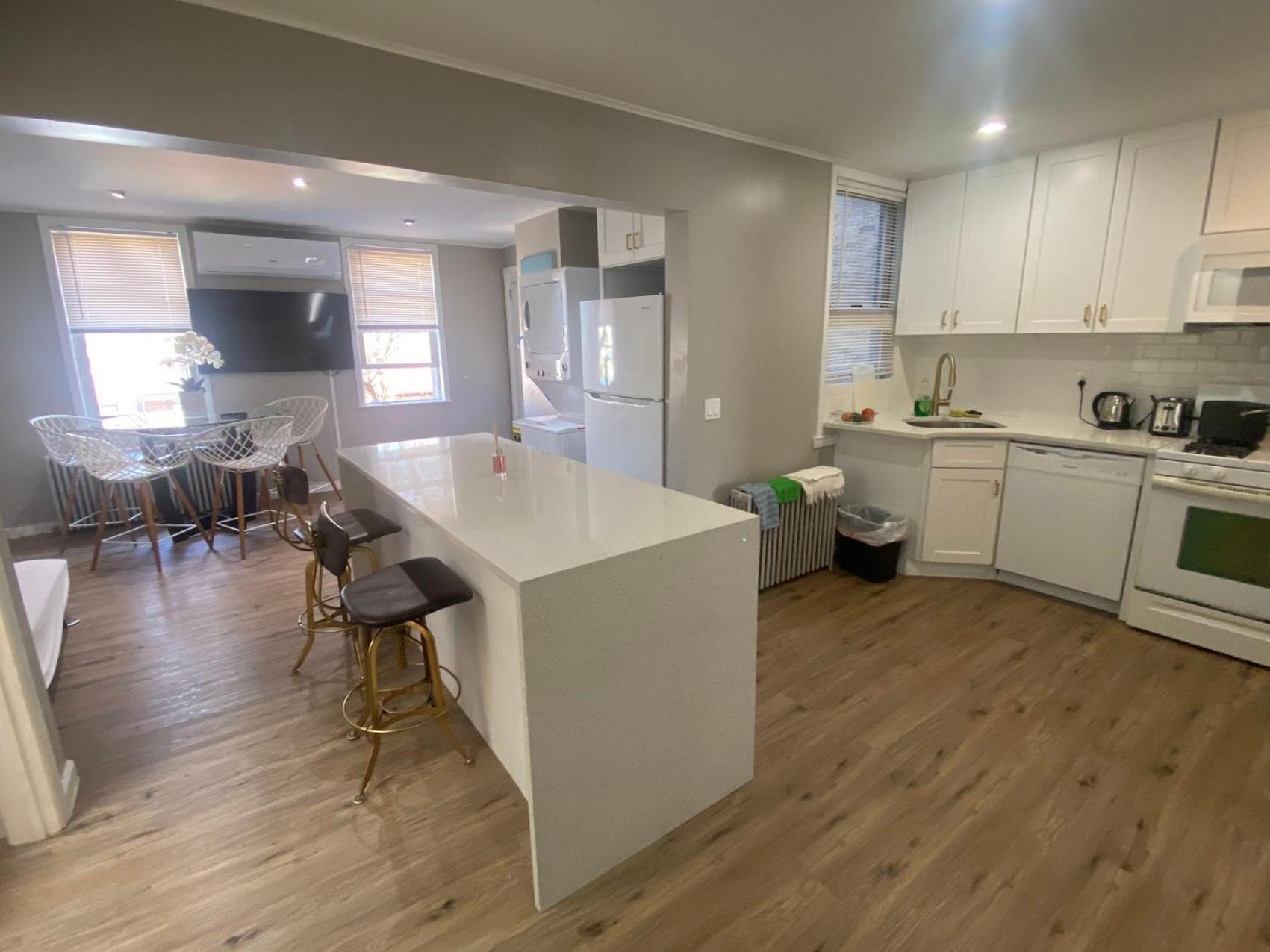 Cozy Apartments Woodside Near Manhattan ニューヨーク エクステリア 写真