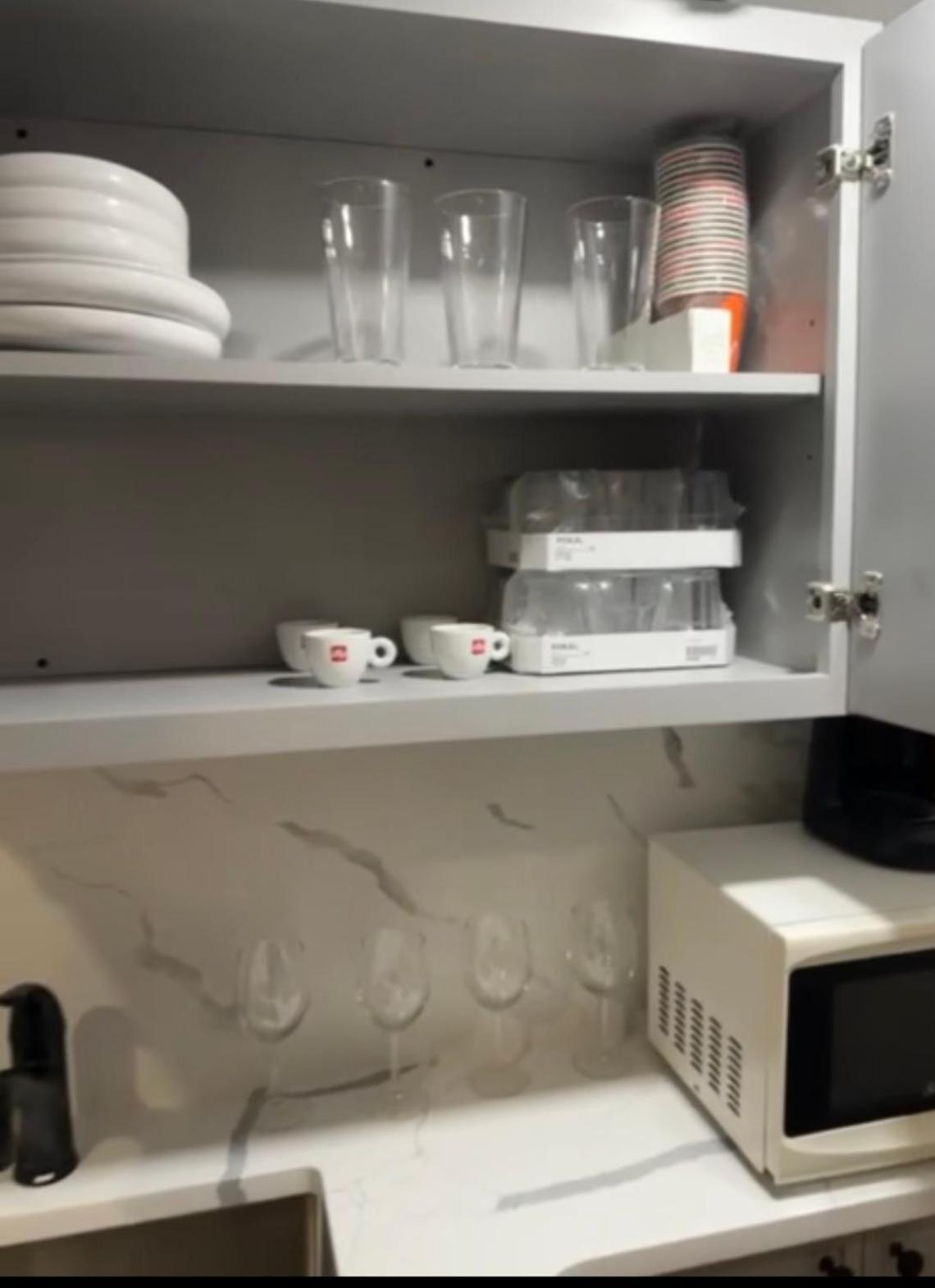 Cozy Apartments Woodside Near Manhattan ニューヨーク 部屋 写真